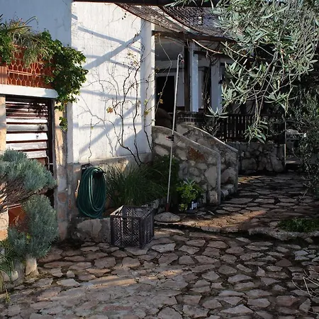 Apartament By The Sea Cove Pokrivenik, Hvar - 5224 *